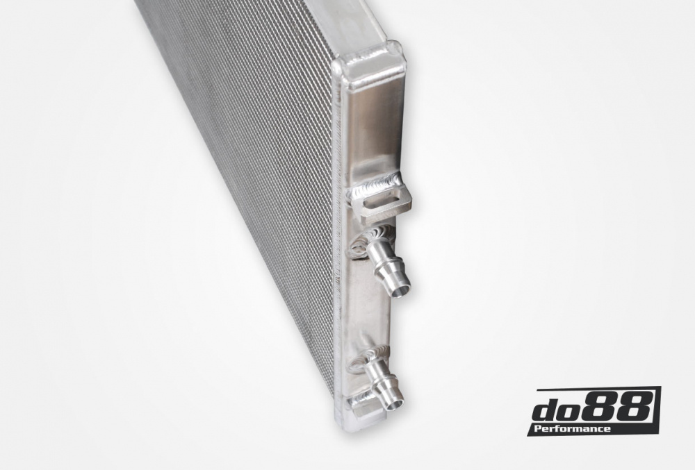 BMW F8X M2C M3 M4 Frontaler Ladeluftkühler Wasserkühler BMW F8X M2C M3 M4 Frontaler Ladeluftkühler Wasserkühler